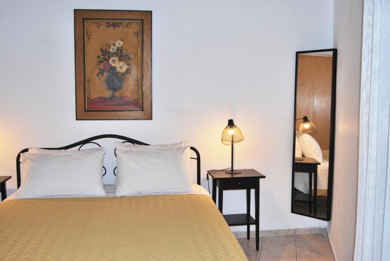 Chrysiida Suites Tersanas Bagian luar foto
