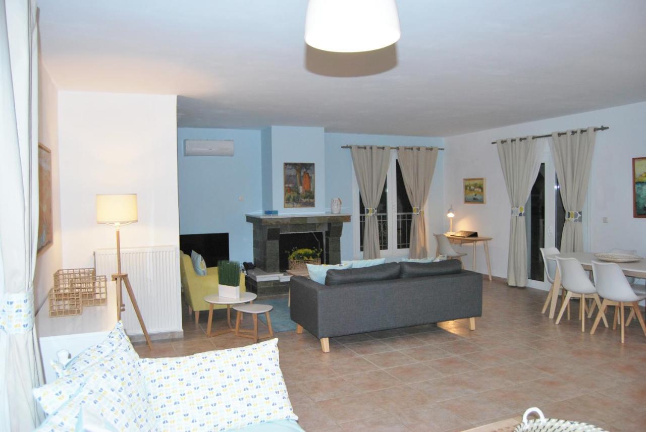 Chrysiida Suites Tersanas Bagian luar foto